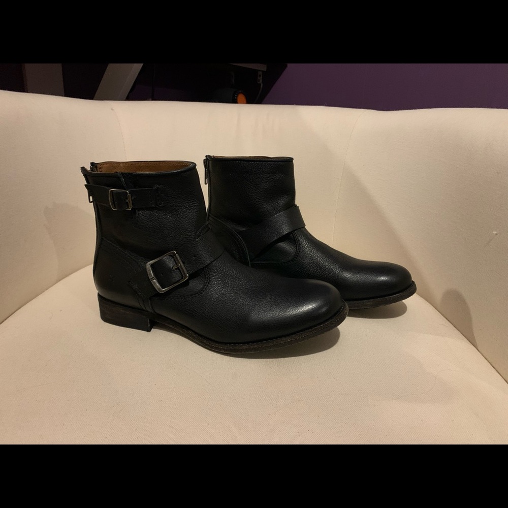 Frye Tyler black boots. Size 7 1/2. Brand new.